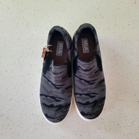 MIA Shoes - MIA Brand 8 1/2 Slip-On Black and Grey Camo Shoes